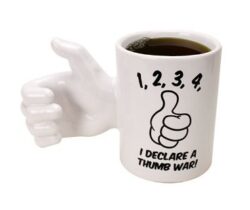 thumb war mug