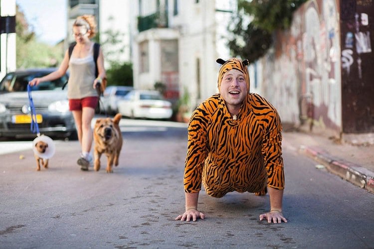tiger-suit-pushup