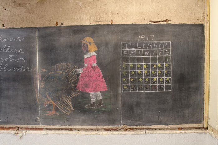 100-year-old-chalkboard-drawings-girl