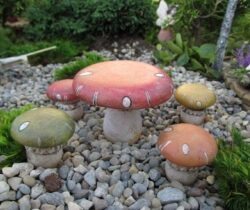 Fairy Garden Mushroom Table And Stools
