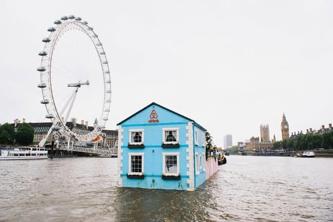 airbnb-floating-house-london-eye