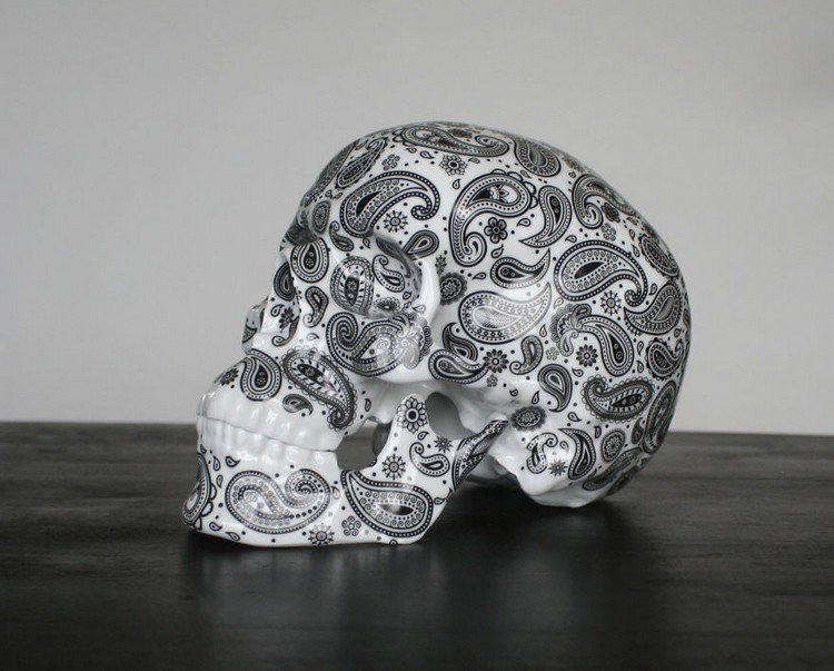 black pattern skull