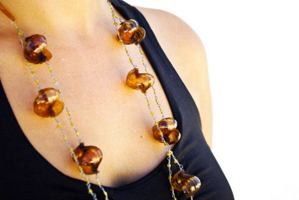 brown mandarina beaded necklace
