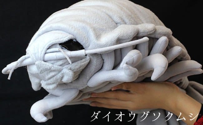 isopod-plushies-hands