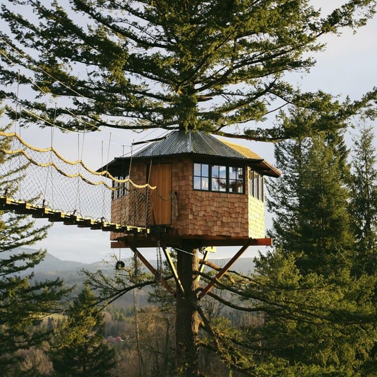 the-cinder-cone-treehouse-side