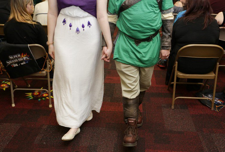 zelda wedding legs