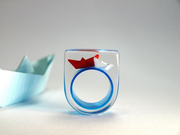 paper boats ring