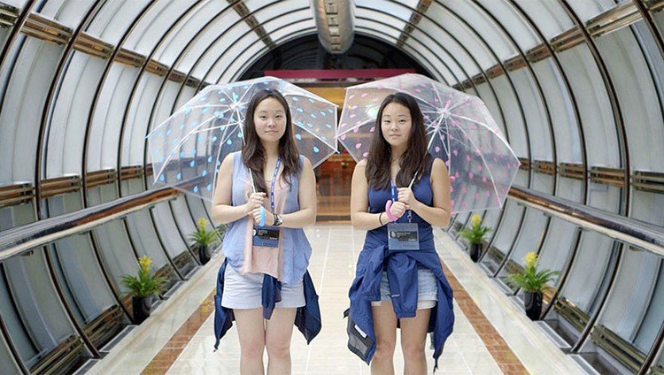 twins umbrellas