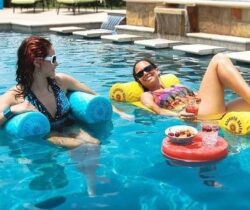 Adjustable Water Hammock