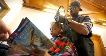 Barber Offers Free Haircuts For Kids Wholl Read To Him