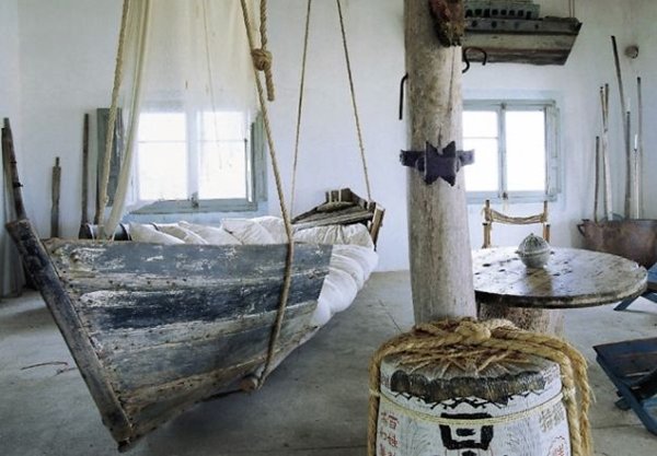 Bedtime-Perfect-Beds-For-Greatest-Surreal-Experience-ship-bed