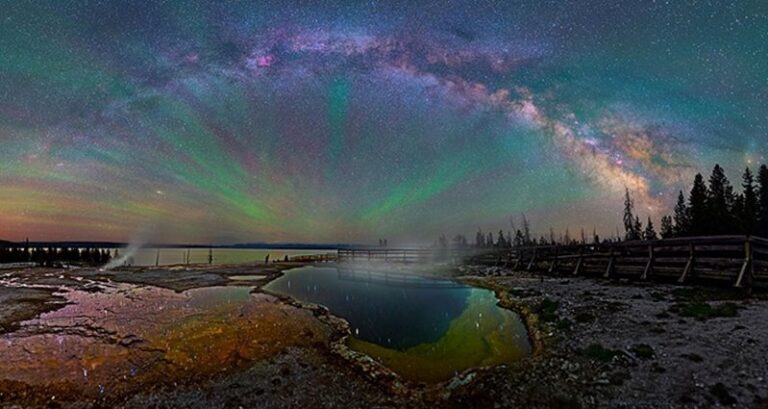 Photos Of The Milky Way Over Yellowstone