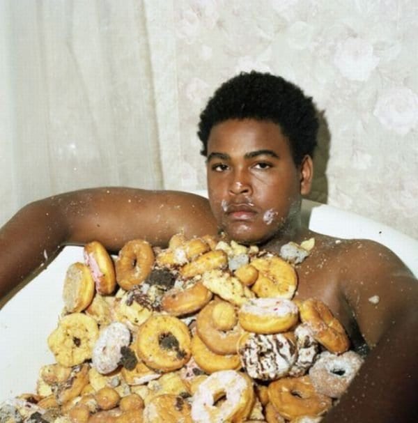 donut guy bathtub