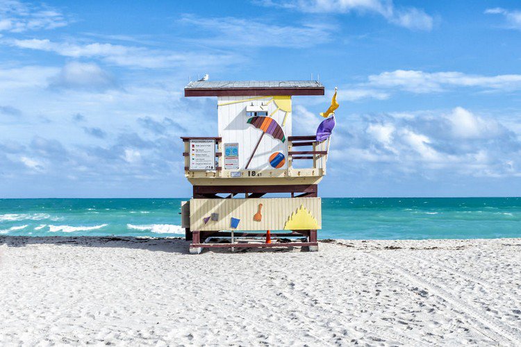 fun beach cabin