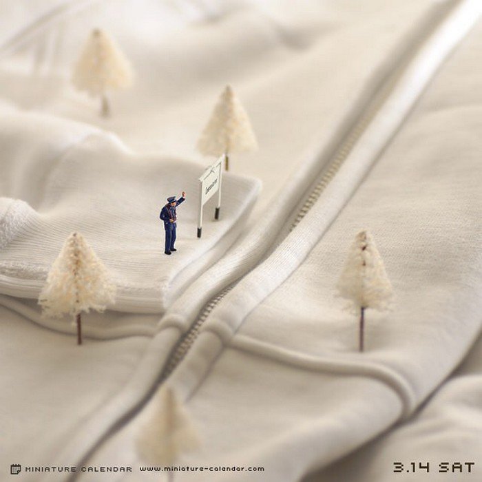 garment mini snow figures