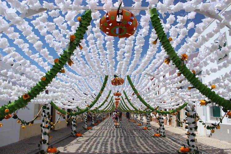 lantern flower canopy