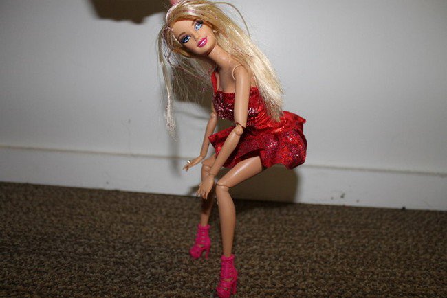 barbie dancing alone