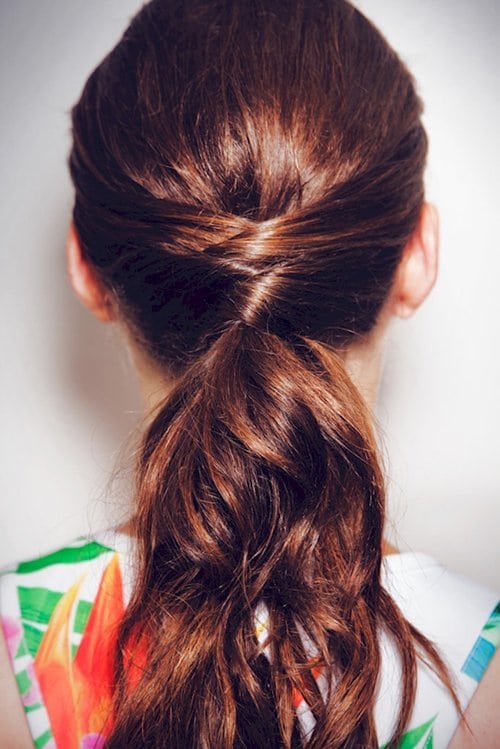 beauty-hacks-pony-tail