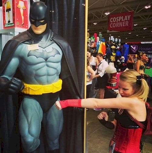 comic-book-convention-tips-be-cool