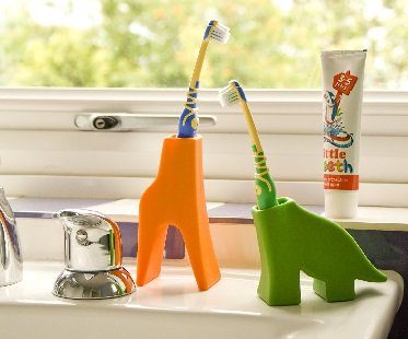 giraffe toothbrush holder