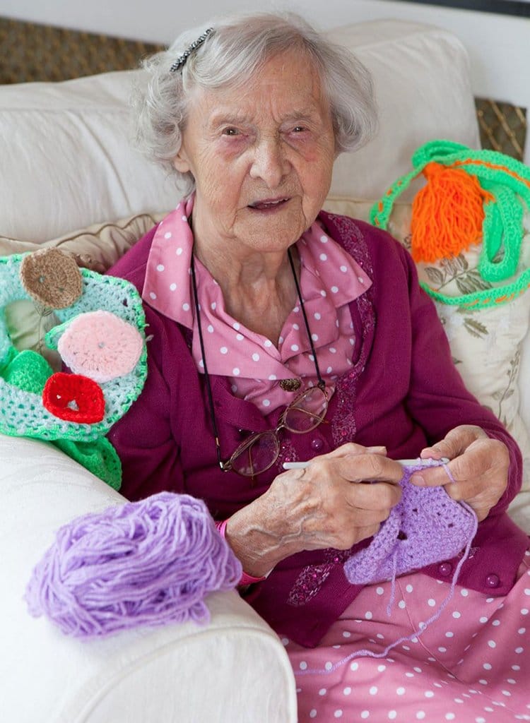 grace-brett-104-year-old-yarn-bomber-home