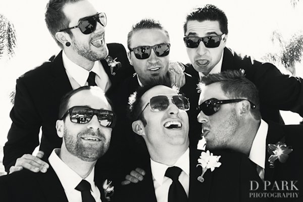 groom-photos-shades