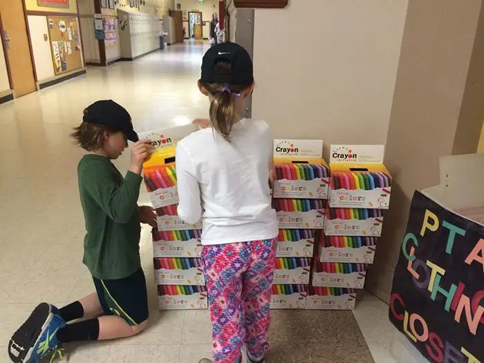 kids boxes crayons