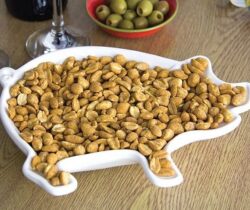 pig snack dish
