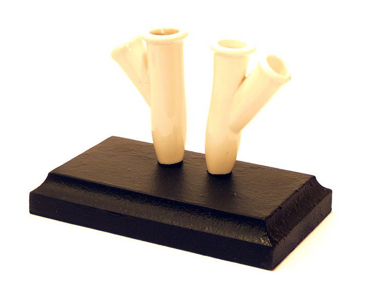 pipe four pencil stand
