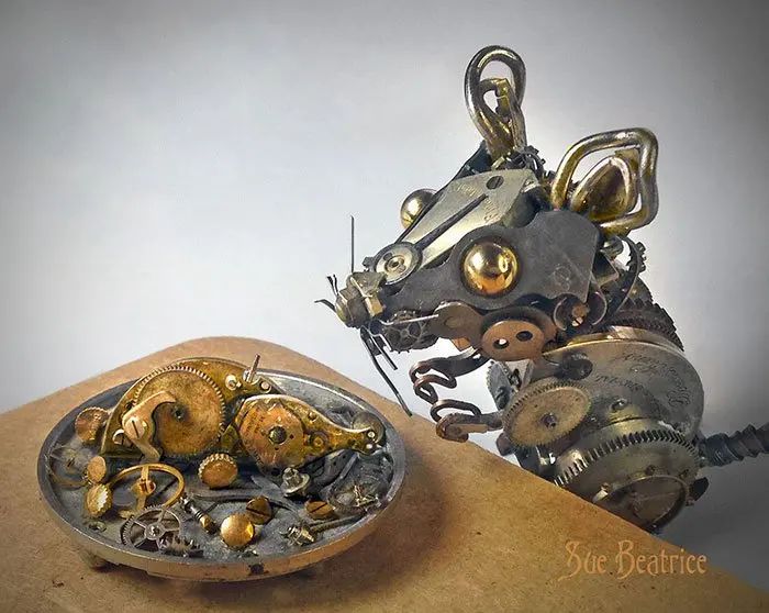 recycled-watch-parts-steampunk-sculptures-mouse