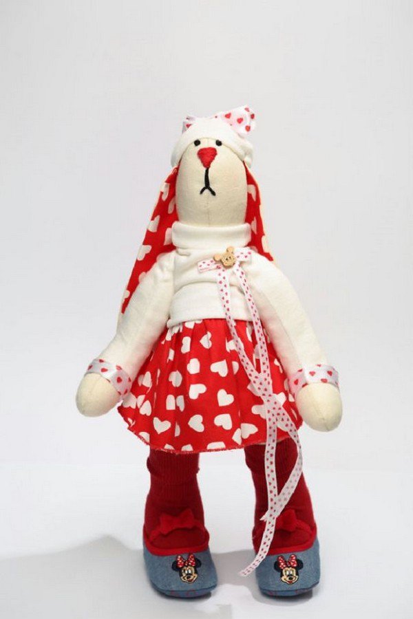 red hearts doll