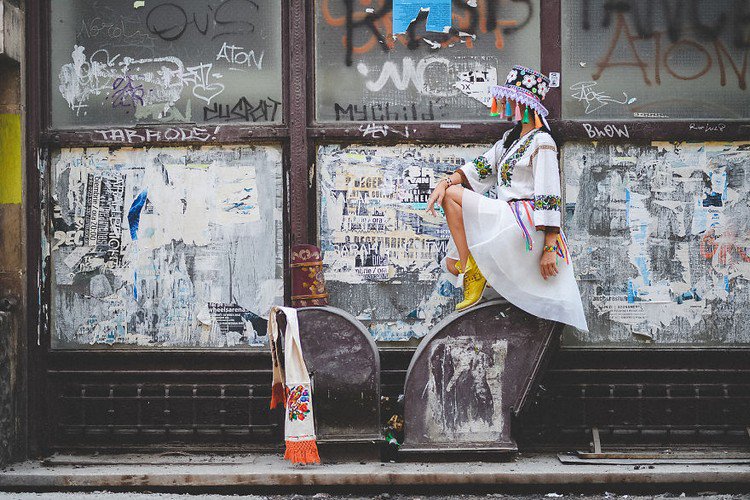 romanian ballerina hat graffiti