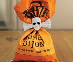 skull and crossbones bag clips