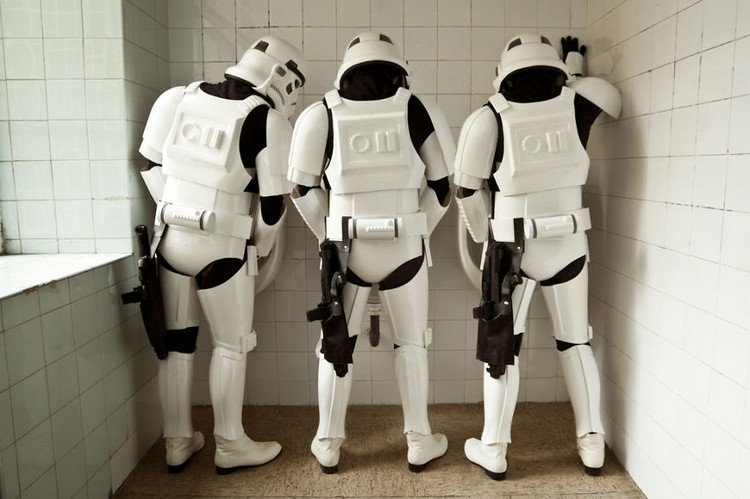 stormtroopers peeing