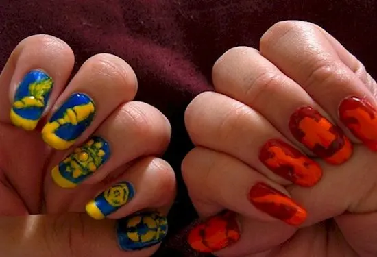 video-game-nail-art-fortress