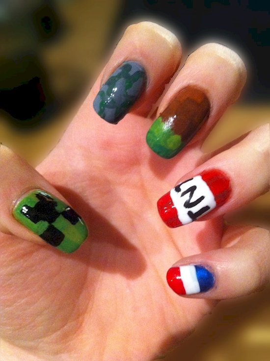 video-game-nail-art-minecraft