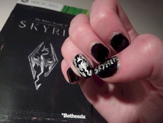 video-game-nail-art-skyrim