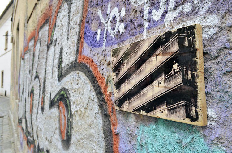 balconies woodprint