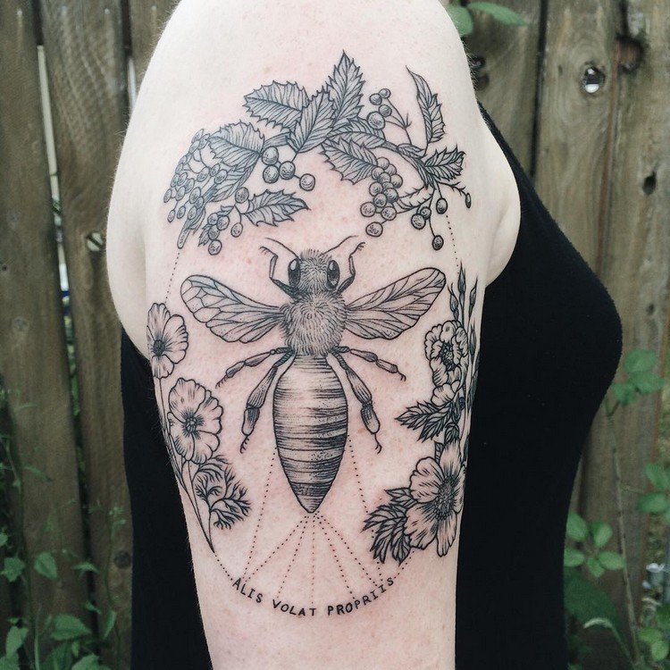 bee tattoo