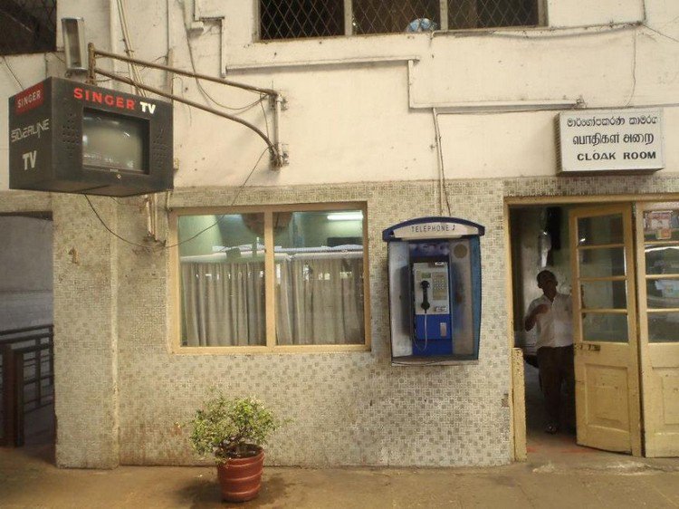 colombo payphone