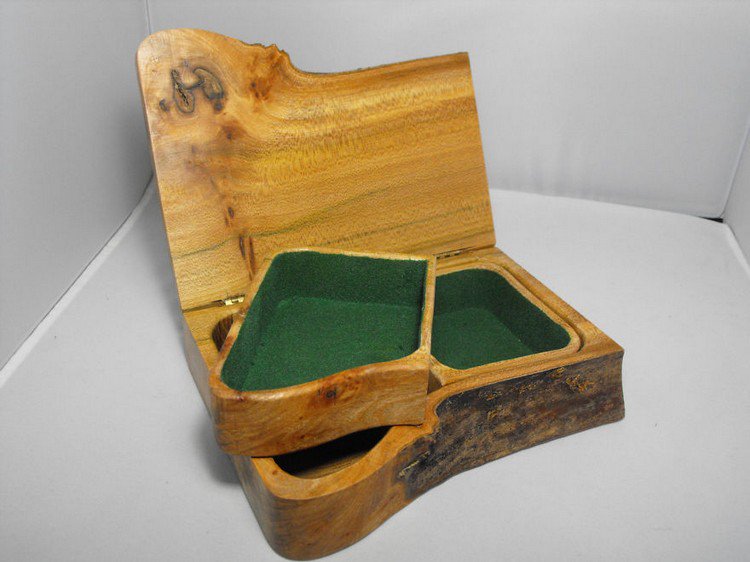 elm jewelry box