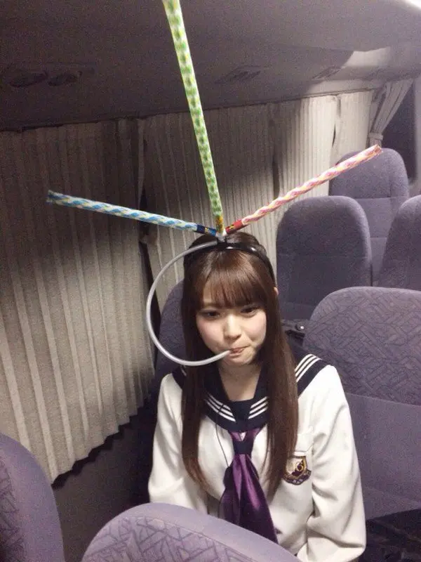 girl head contraption