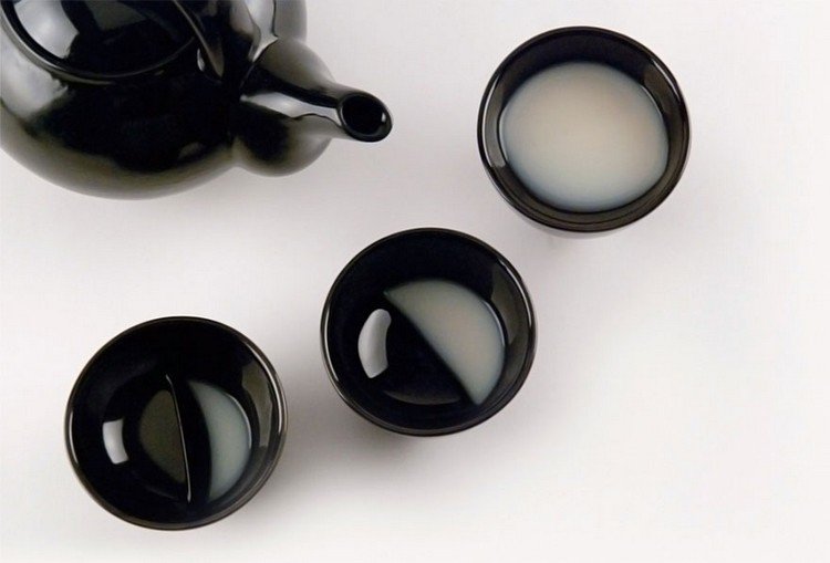 moon glasses teapot