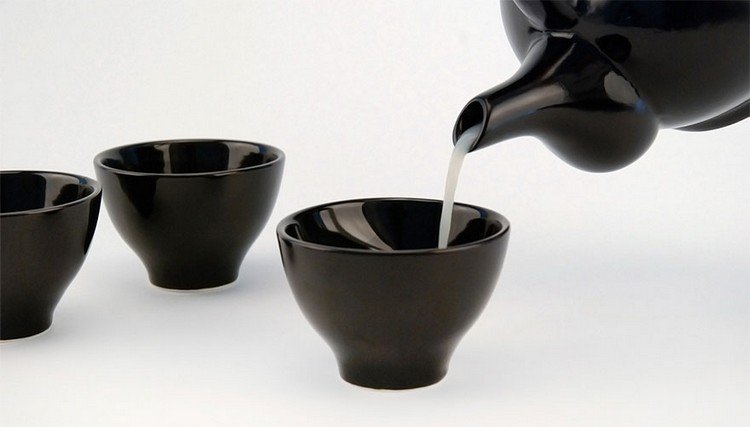 trio moon glasses teapot