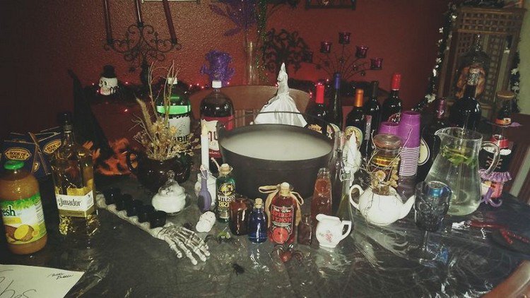 witches brew station