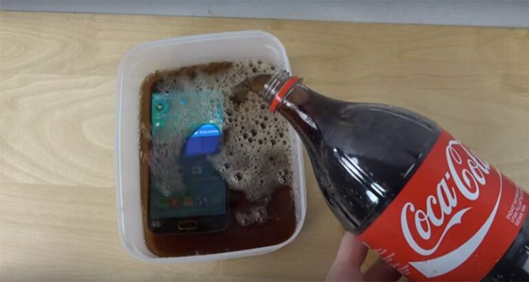 Samsung Galaxy S6 Coca Cola Test