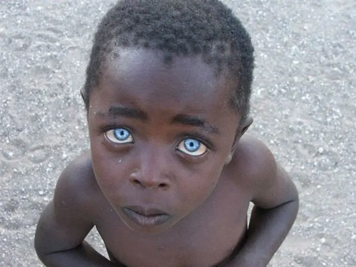 boy sapphire eyes