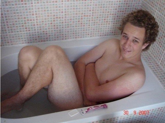 guy too big for bath