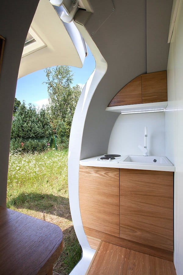 ecocapsule-kitchen