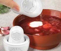 Nesting Dolls Salt and Pepper